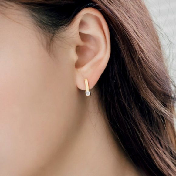 Sterling Silver Minimal Bar CZ Earrings Studs her - Picture 2 of 6